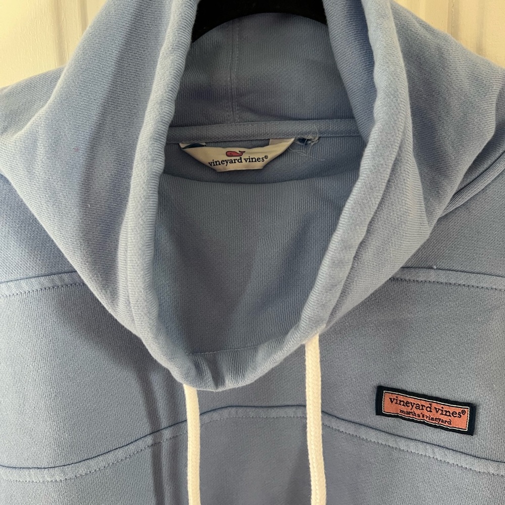 Vineyard Vines Light Blue Sweatshirt- Size L